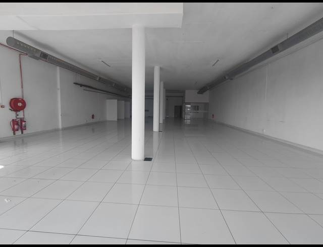 403M² SHOWROOM TO LET IN LONEHILL